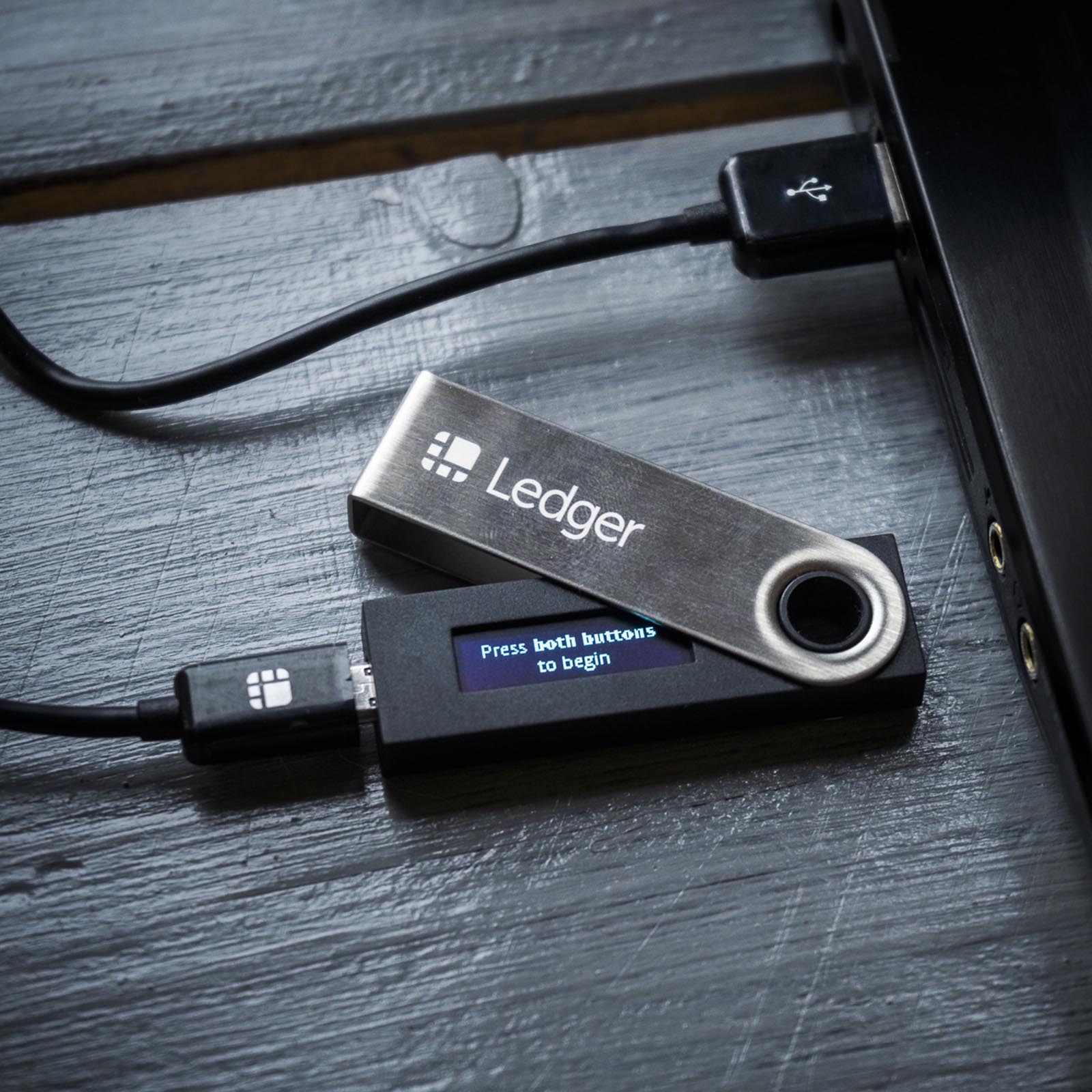 Купить Аппаратный кошелек для криптовалют Ledger Nano S недорого в ...